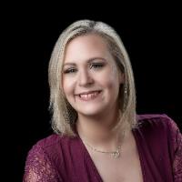 <b>Sarah Johnson</b>, MRP <br> <img class='memberTinyR2' src='images/Realtor.jpg' onerror='ImgErrorTiny(this);'/> REALTOR® Member <br> Coldwell Banker Beyond