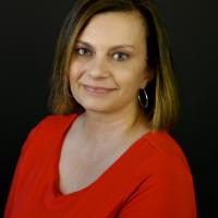 <b>Chandra Pray</b>, AHWD, MRP, SRES <br> <img class='memberTinyR2' src='images/Realtor.jpg' onerror='ImgErrorTiny(this);'/> REALTOR® Member <br> Keller Williams Partners