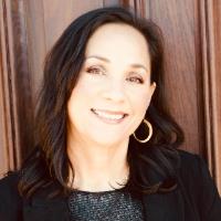 <b>Regina Borja-Floyd</b>, MRP <br> <img class='memberTinyR2' src='images/Realtor.jpg' onerror='ImgErrorTiny(this);'/> REALTOR® Member <br> Exp Realty LLC