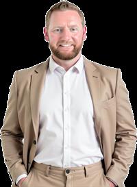 <b>Jeremy Sheets</b>, MRP <br> <img class='memberTinyR2' src='images/Realtor.jpg' onerror='ImgErrorTiny(this);'/> REALTOR® Member <br> Redfin Corporation