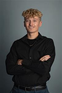 <b>Jaden Allen Hoffman</b>, MRP <br> <img class='memberTinyR2' src='images/Realtor.jpg' onerror='ImgErrorTiny(this);'/> REALTOR® Member <br> Real Broker, LLC DBA Real